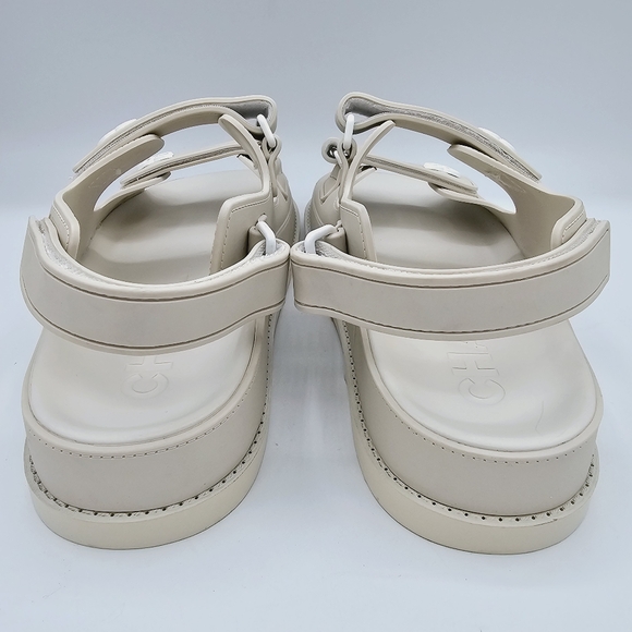 Chanel Cream Ivory Sandals size 38 - Picture 8 of 15